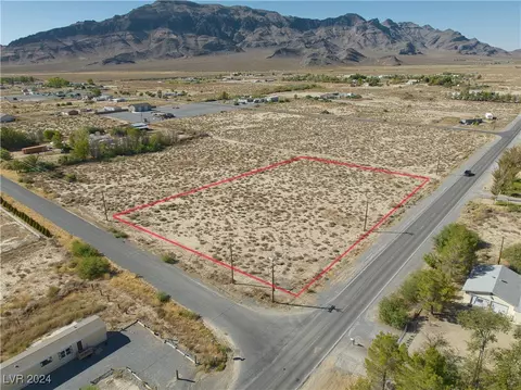 2020 W Palm Dr, Pahrump, NV 89060