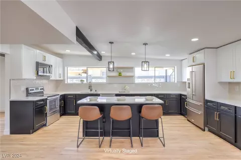 5054 Blanton Dr, Las Vegas, NV 89122