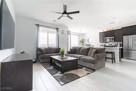 9662 Dalton Lake St, Las Vegas, NV 89178