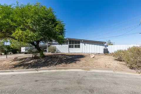 622 Saint Andrews Rd, Henderson, NV 89015