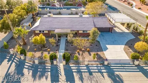 7631 Laredo St, Las Vegas, NV 89117