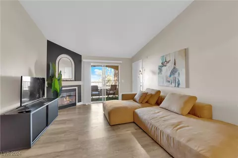 7885 W Flamingo Rd #2004, Las Vegas, NV 89147