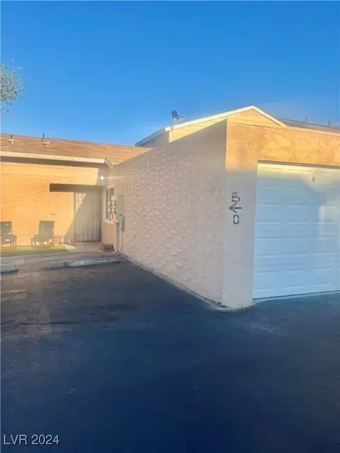 5116 Golden Ln #B, Las Vegas, NV 89119
