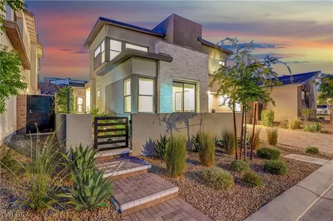 377 Crown Mesa Ave, Las Vegas, NV 89138