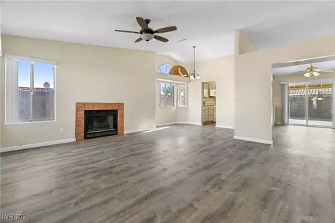 3269 Ocotillo Dr, Laughlin, NV 89029 photo 4