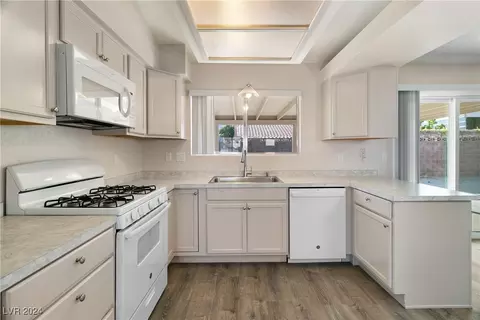 3269 Ocotillo Dr, Laughlin, NV 89029 photo 11