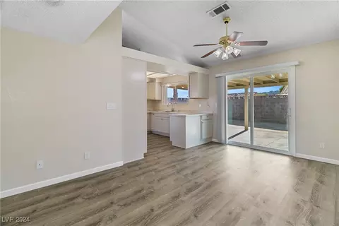 3269 Ocotillo Dr, Laughlin, NV 89029 photo 8