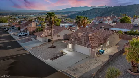 3269 Ocotillo Dr, Laughlin, NV 89029 photo 2