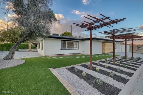 909 E Oakey Blvd, Las Vegas, NV 89104