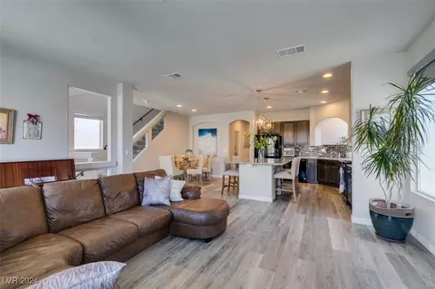9795 Kodiak Island Ct, Las Vegas, NV 89141