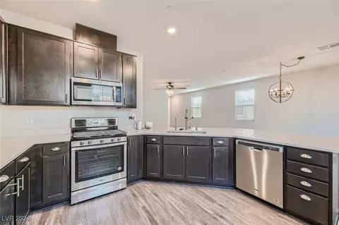 2811 Falling Mist St, Henderson, NV 89044