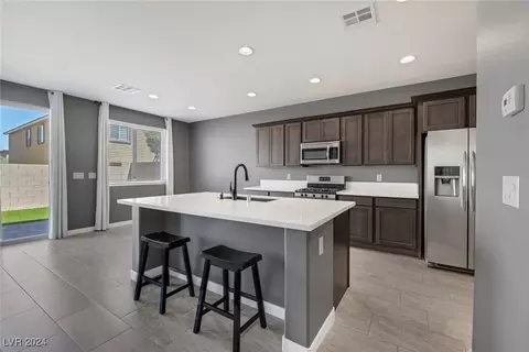 9214 Blue Agate St, Las Vegas, NV 89178