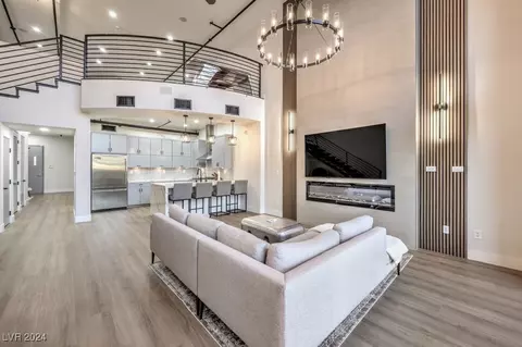 11441 Allerton Park Dr #220, Las Vegas, NV 89135