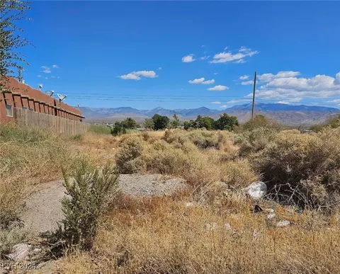 1900 E Ambush St, Pahrump, NV 89048