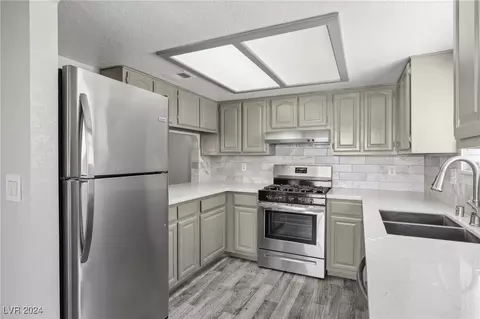 5063 Eldora Ave #3, Las Vegas, NV 89146