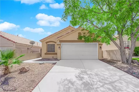 9137 Indian Breeze Dr, Las Vegas, NV 89129