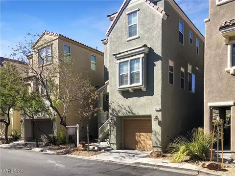 9541 Leaping Lizard St, Las Vegas, NV 89178