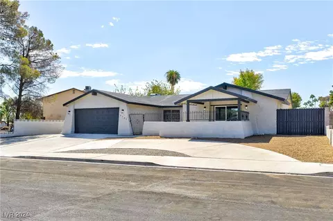 3737 N Braewood Ave, Las Vegas, NV 89120