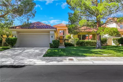 5121 Kapalua Ln, Las Vegas, NV 89113