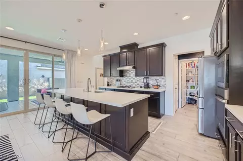 980 E Sunset Rd, Henderson, NV 89011 photo 9