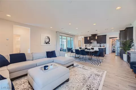 980 E Sunset Rd, Henderson, NV 89011 photo 7