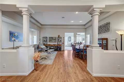 3232 Hill Valley St, Las Vegas, NV 89129