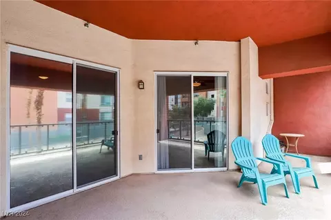67 E Agate Ave #201, Las Vegas, NV 89123