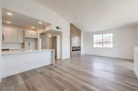 9901 Trailwood Dr #2077, Las Vegas, NV 89134