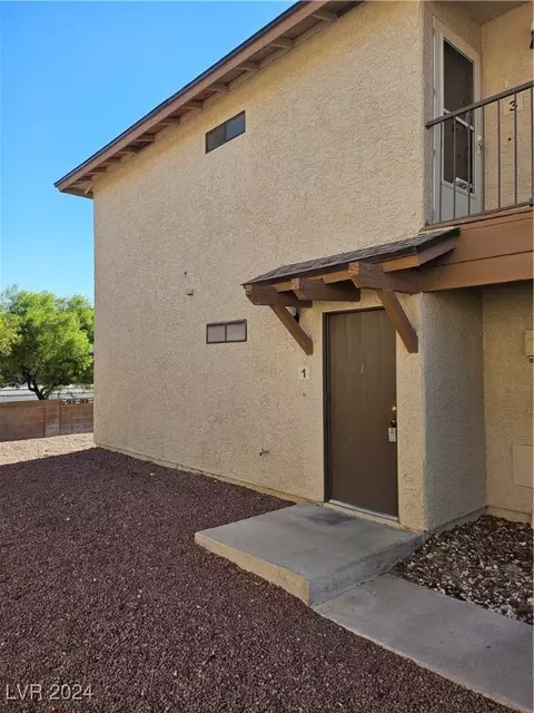 3717 Snorkel Cir #C, Las Vegas, NV 89108