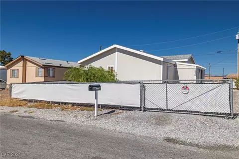 1530 E Firebird Cir, Pahrump, NV 89048