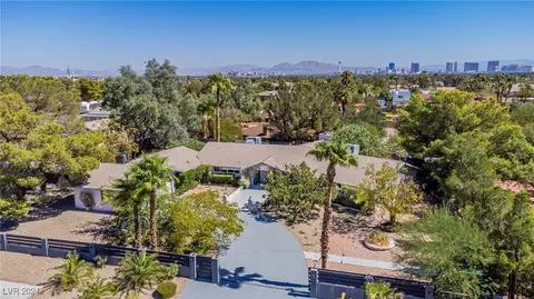 2750 S Tenaya Way, Las Vegas, NV 89117