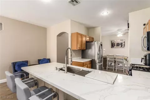 6457 Stone Dry Ave #103, Henderson, NV 89011