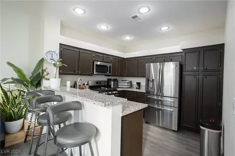 5155 W Tropicana Ave #2066, Las Vegas, NV 89103