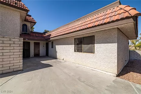701 Bourbon St #G1, Pahrump, NV 89048