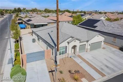 7497 Roman Huff St, Las Vegas, NV 89123