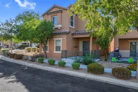 7720 Blended Stitch Ct, Las Vegas, NV 89149