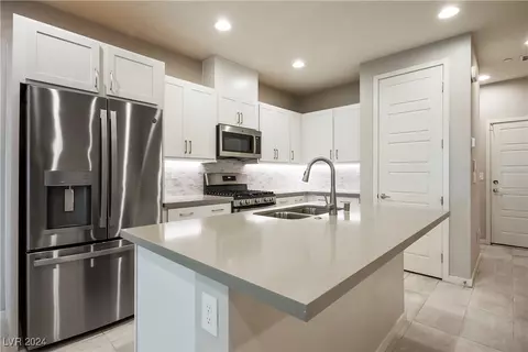 11298 Cactus Tower Ave #102, Las Vegas, NV 89135