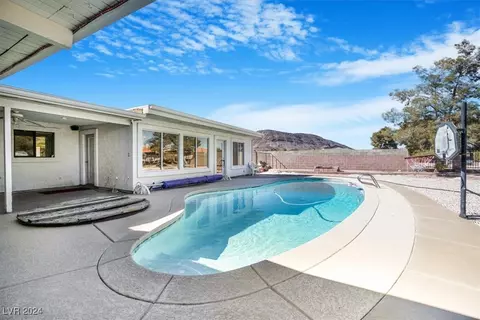 360 E Kimberly Dr, Henderson, NV 89015