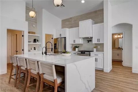 3996 Genoa Dr, Las Vegas, NV 89141