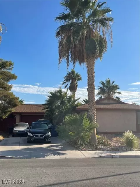 6851 Tiffollo Ln, Las Vegas, NV 89156