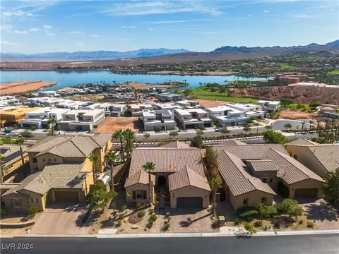 24 Moltrasio Ln, Henderson, NV 89011