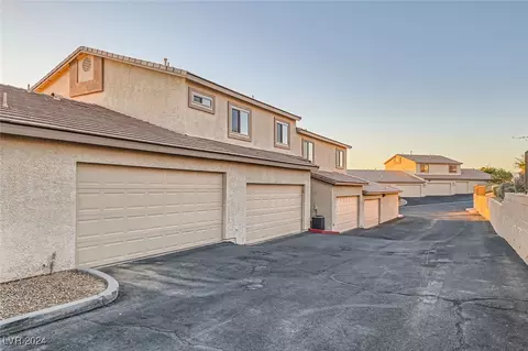 2050 N Los Feliz St #145, Las Vegas, NV 89156