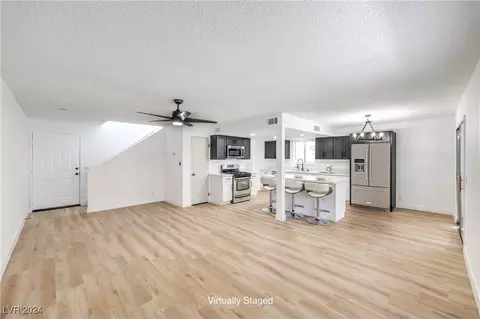 1001 Bird Springs Dr, Las Vegas, NV 89128