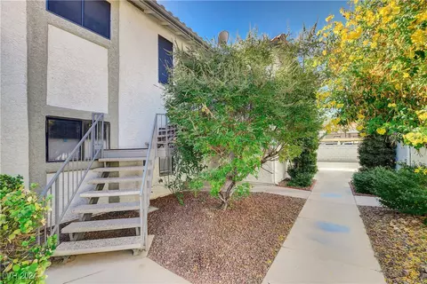 6739 W Charleston Blvd #4, Las Vegas, NV 89146