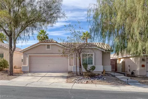 2266 Smokey Sky Dr, Henderson, NV 89052