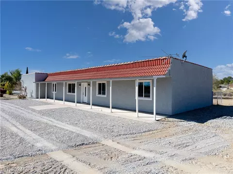 140 W Adkisson St, Pahrump, NV 89060