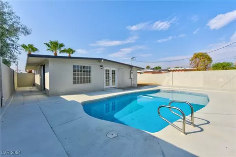 2832 Hickey Ave, North Las Vegas, NV 89030