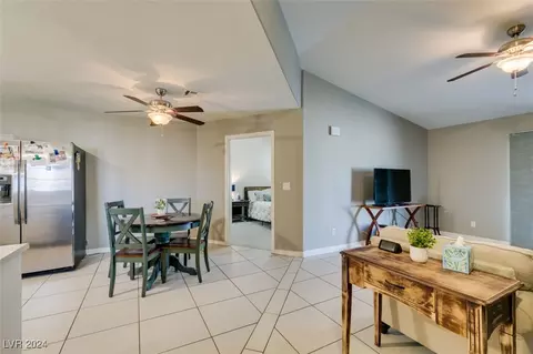 476 Wright Way, Henderson, NV 89015 photo 5