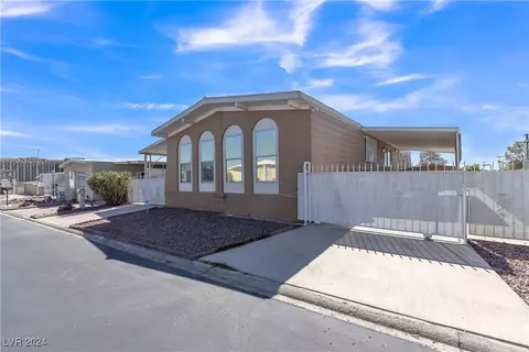 4967 Ridge Dr, Las Vegas, NV 89103