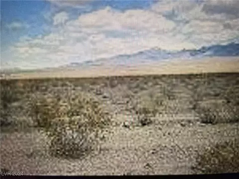 1451 E Saguaro Dr, Pahrump, NV 89060